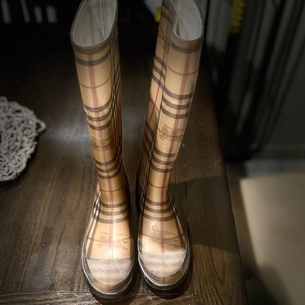 Burberry Haymarket Check Pattern Rubber Rain Boots